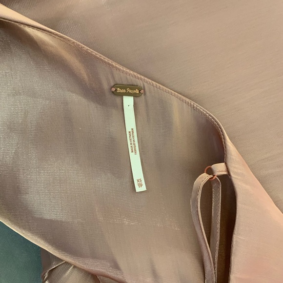 #78 NWOT We The Free Shimmy Shimmy Metallic Tank Top Size XS - Picture 4 of 4